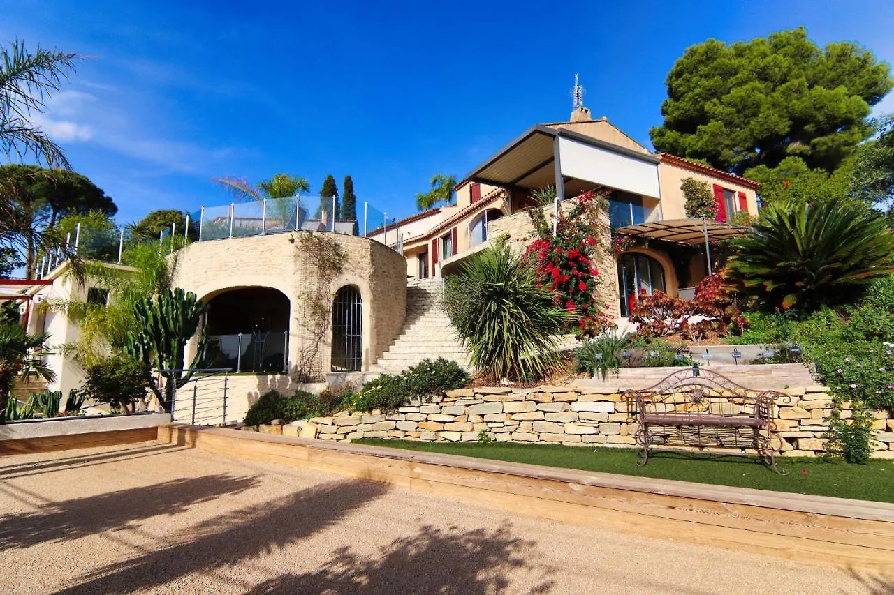 Bed and Breakfast La Demeure Insoupçonnée Cassis Francia