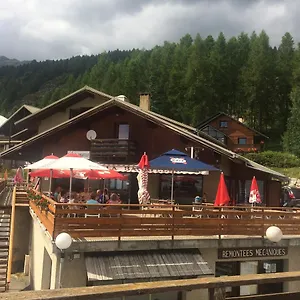  Отель La Bagatelle