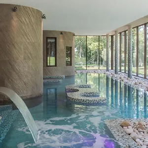 4* Отель Chateau De Massillan